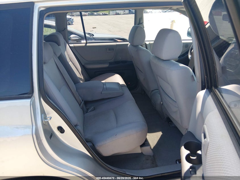 2007 Toyota Highlander hybrid VIN JTEHW21A870038537 IAAI salvage auction — NORMAL WEAR, Clear (Missouri), sold $600 on 2026-07-09 (photo 8)