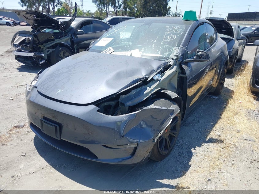 2022 Tesla Model y VIN 7SAYGDEE9NA020010 IAAI salvage auction — LEFT FRONT, Salvage Certificate (California), sold $9,700 on 2026-07-08 (photo 2)