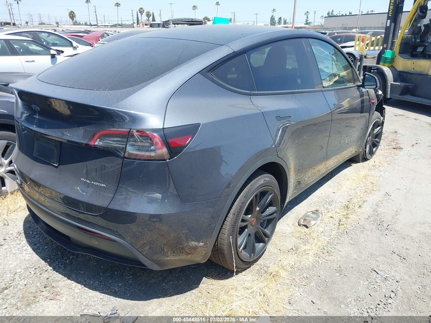 2022 Tesla Model y VIN 7SAYGDEE9NA020010 IAAI salvage auction — LEFT FRONT, Salvage Certificate (California), sold $9,700 on 2026-07-08 (photo 4)