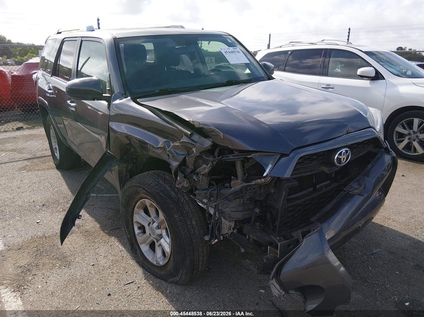 2015 Toyota 4runner VIN JTEZU5JR1F5103022 IAAI salvage auction — FRONT END, Salvage (Louisiana), sold $7,800 on 2026-07-27 (photo 1)