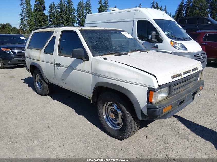 1988 Nissan Pathfinder VIN JN8HD16Y6JW001389 IAAI salvage auction — NORMAL WEAR, Clear-Dealer Only (Arizona), sold $375 on 2026-07-29 (photo 1)