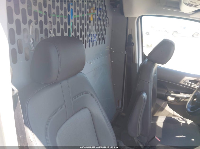 2019 Ford Transit VIN NM0LS7E22K1417222 IAAI salvage auction — RIGHT FRONT, Clear (California), sold $2,075 on 2026-07-29 (photo 8)