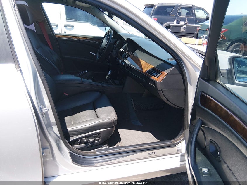2009 BMW 5 series VIN WBANV135X9C151103 IAAI salvage auction — NORMAL WEAR, Clear (Utah), sold $100 on 2026-07-24 (photo 5)