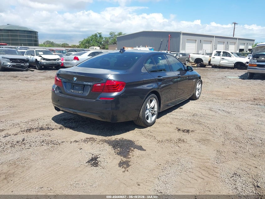 2015 BMW 5er VIN WBA5A5C50FD517207 IAAI salvage auction — RIGHT FRONT, Salvage (Hawaii), sold $3,300 on 2026-08-04 (photo 4)