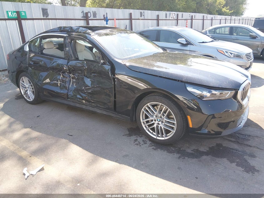 2024 BMW 5er VIN WBA53FJ03RCP96377 — IAAI salvage auction photo