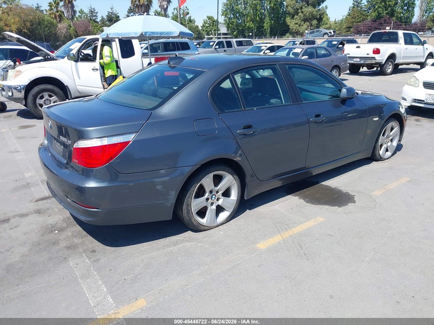 2008 BMW 5 series VIN WBANV93508CZ67217 IAAI salvage auction — NORMAL WEAR, Clear (Florida), sold $25 on 2026-07-27 (photo 4)