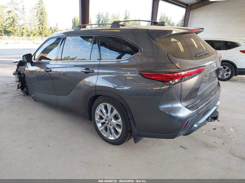 2023 Toyota Highlander VIN 5TDXBRCH8PS121185 IAAI salvage auction — FRONT END, Salvage Title, sold $20,100 on 2026-07-12 (photo 3)