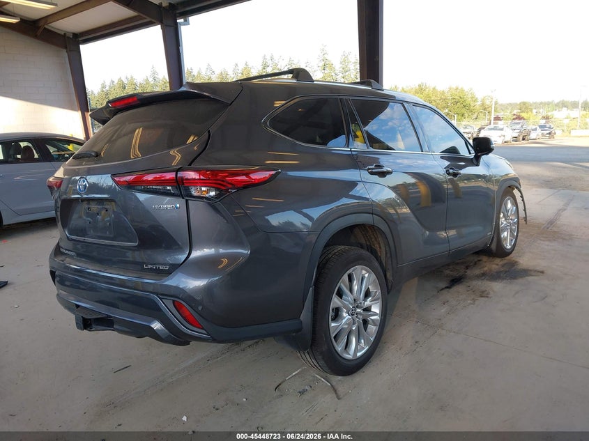 2023 Toyota Highlander VIN 5TDXBRCH8PS121185 IAAI salvage auction — FRONT END, Salvage Title, sold $20,100 on 2026-07-12 (photo 4)