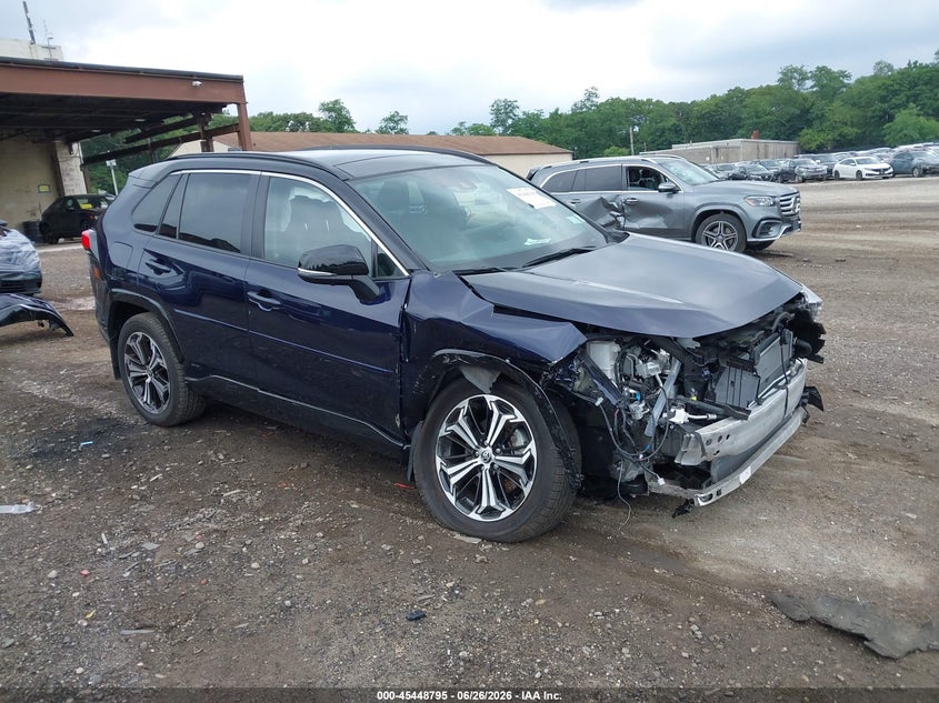 2025 Toyota Rav 4 VIN JTMFB3FV8SD248968 IAAI salvage auction — FRONT END, Wait Title, sold $15,800 on 2026-08-01 (photo 1)