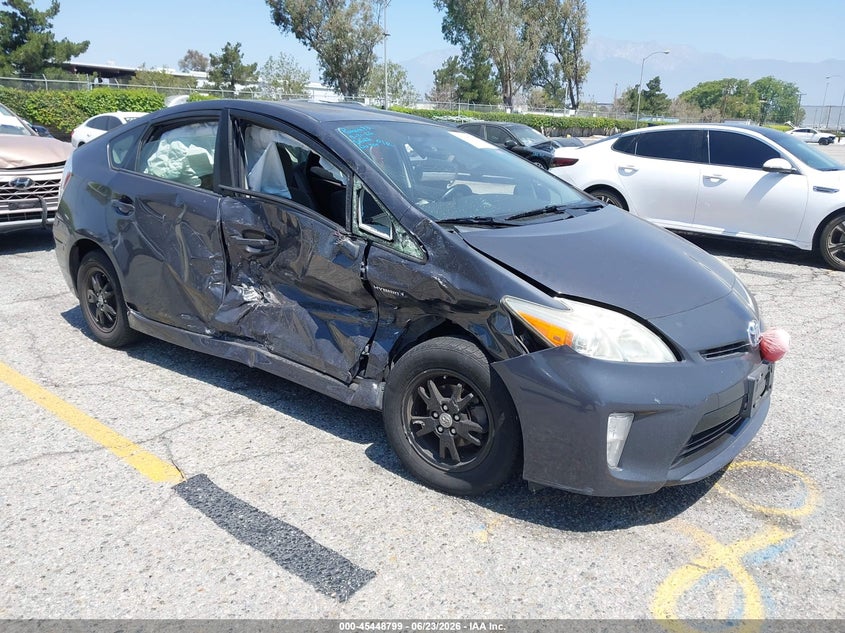 2014 Toyota Prius VIN JTDKN3DU7E1770593 IAAI salvage auction — SIDE, Non-Repairable (California), sold $1,525 on 2026-07-14 (photo 1)