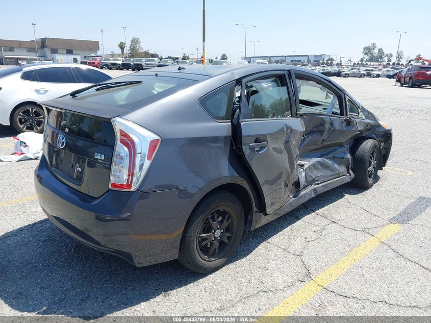 2014 Toyota Prius VIN JTDKN3DU7E1770593 IAAI salvage auction — SIDE, Non-Repairable (California), sold $1,525 on 2026-07-14 (photo 4)