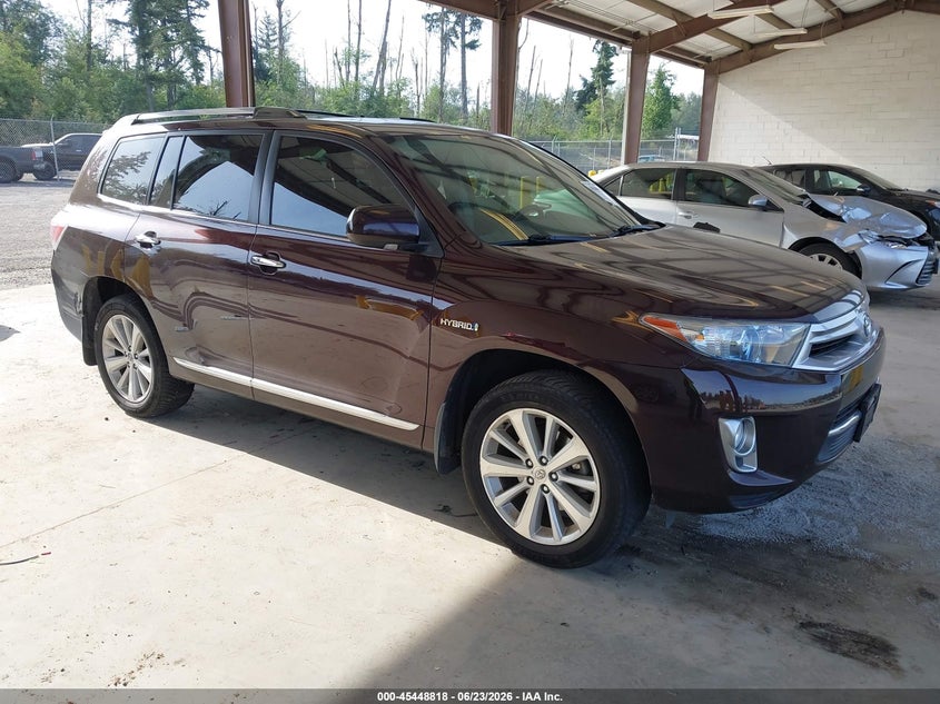 2013 Toyota Highlander VIN JTEDC3EH6D2015777 IAAI salvage auction — SIDE, Salvage Title, sold $1,050 on 2026-07-29 (photo 1)