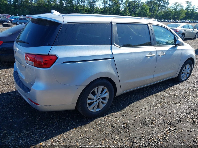 2016 Kia SEDONA VIN KNDMB5C17G6163197 IAAI salvage auction — NORMAL WEAR, Clear (Florida), sold $1,150 on 2026-07-21 (photo 4)