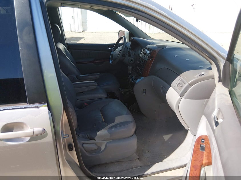 2004 Toyota Sienna VIN 5TDZA22C44S145861 IAAI salvage auction — REAR END, Salvage (Arizona), sold $650 on 2026-07-23 (photo 5)