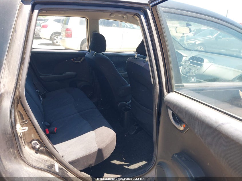 2009 Honda Fit VIN JHMGE88419S029867 IAAI salvage auction — NORMAL WEAR, Clear (Maryland), sold $1,100 on 2026-07-09 (photo 8)