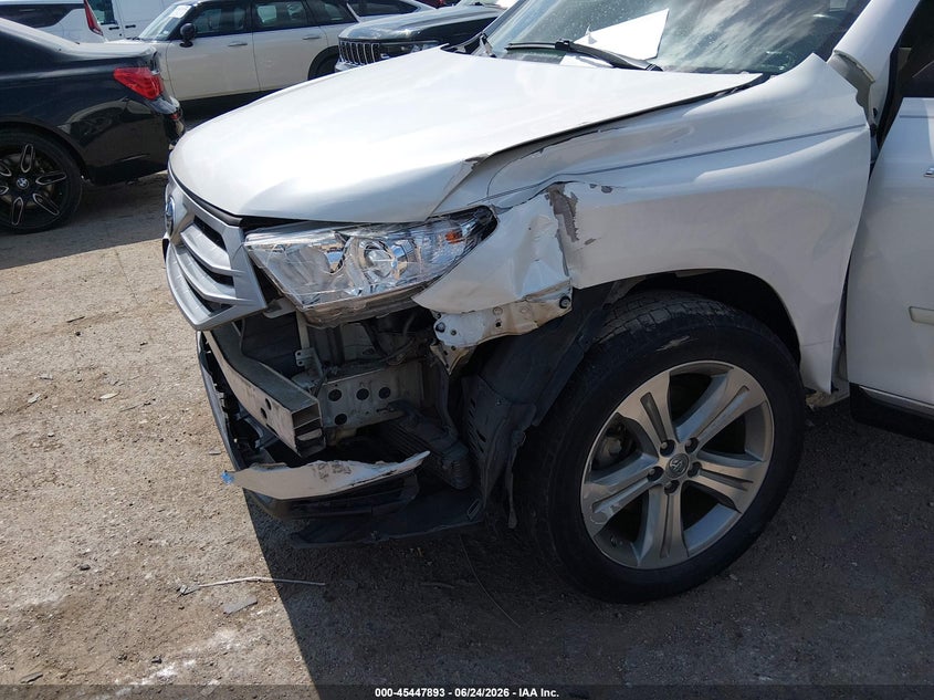 2011 Toyota Highlander VIN 5TDDK3EH7BS068792 IAAI salvage auction — FRONT END, Salvage (Texas), sold $2,800 on 2026-07-21 (photo 6)