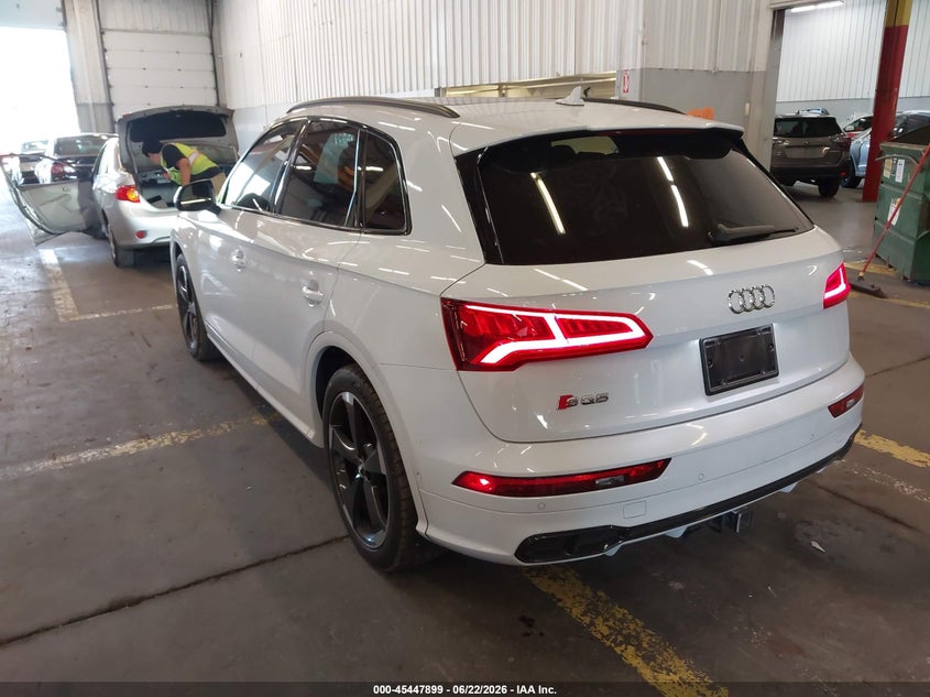 2019 Audi Sq5 VIN WA1C4AFY1K2101974 IAAI salvage auction — RIGHT SIDE, Salvage (Oregon), sold $12,250 on 2026-08-20 (photo 3)