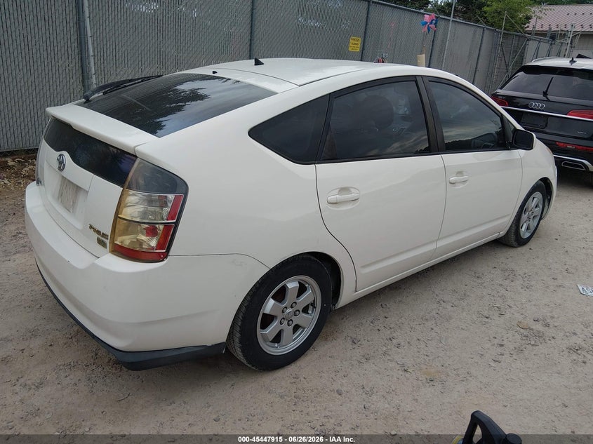 2005 Toyota Prius VIN JTDKB20U953079353 IAAI salvage auction — NORMAL WEAR, Clear (Wisconsin), sold $300 on 2026-07-29 (photo 4)