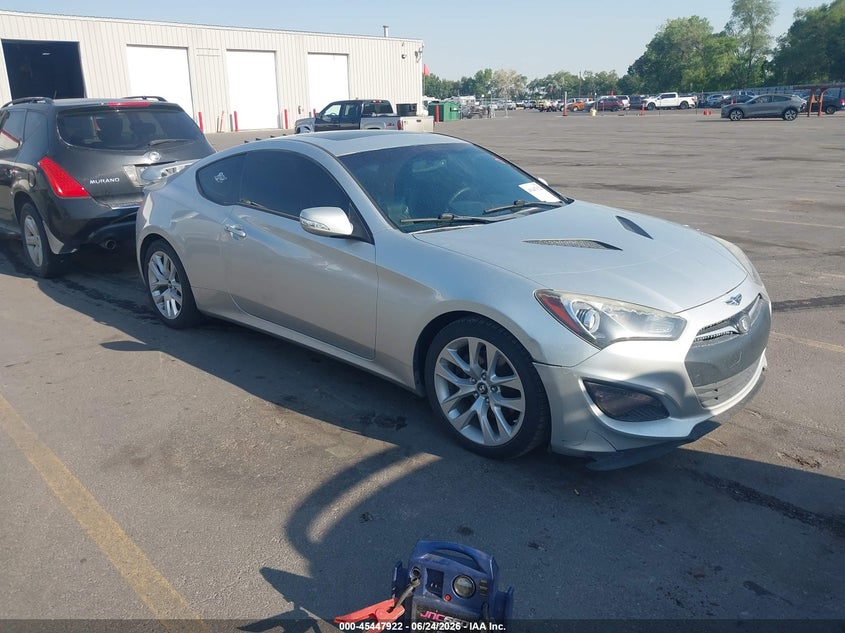 2013 Hyundai Genesis VIN KMHHU6KJ9DU105579 IAAI salvage auction — NORMAL WEAR, Clear (Utah), sold $300 on 2026-07-09 (photo 1)