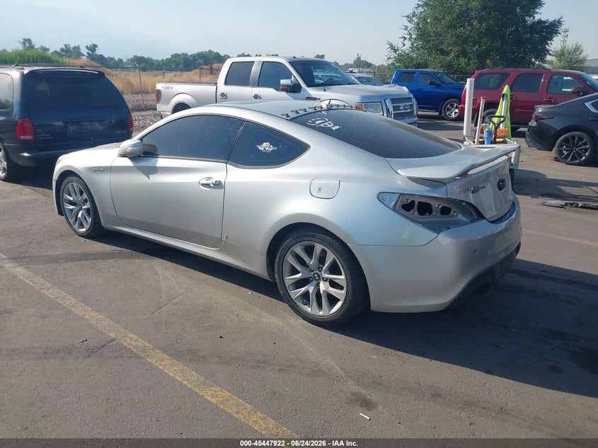 2013 Hyundai Genesis VIN KMHHU6KJ9DU105579 IAAI salvage auction — NORMAL WEAR, Clear (Utah), sold $300 on 2026-07-09 (photo 3)