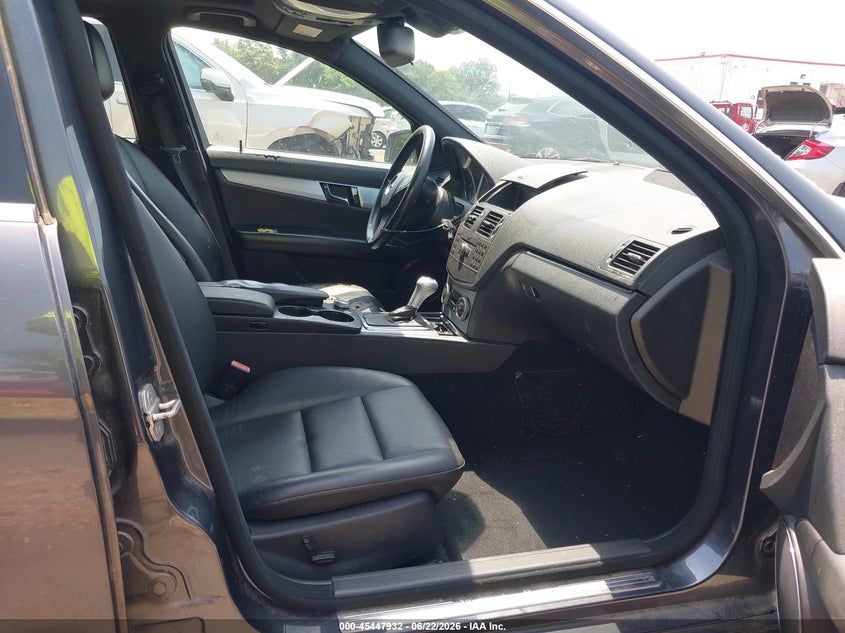 2011 Mercedes-benz C class VIN WDDGF5EB9BA508779 IAAI salvage auction — NORMAL WEAR, Clear (Maryland), sold $600 on 2026-07-08 (photo 5)