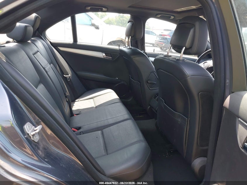 2011 Mercedes-benz C class VIN WDDGF5EB9BA508779 IAAI salvage auction — NORMAL WEAR, Clear (Maryland), sold $600 on 2026-07-08 (photo 8)