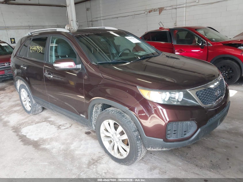 2011 Kia Sorento VIN 5XYKTDA2XBG177806 IAAI salvage auction — NORMAL WEAR, Clear (Wisconsin), sold $1,000 on 2026-07-29 (photo 1)