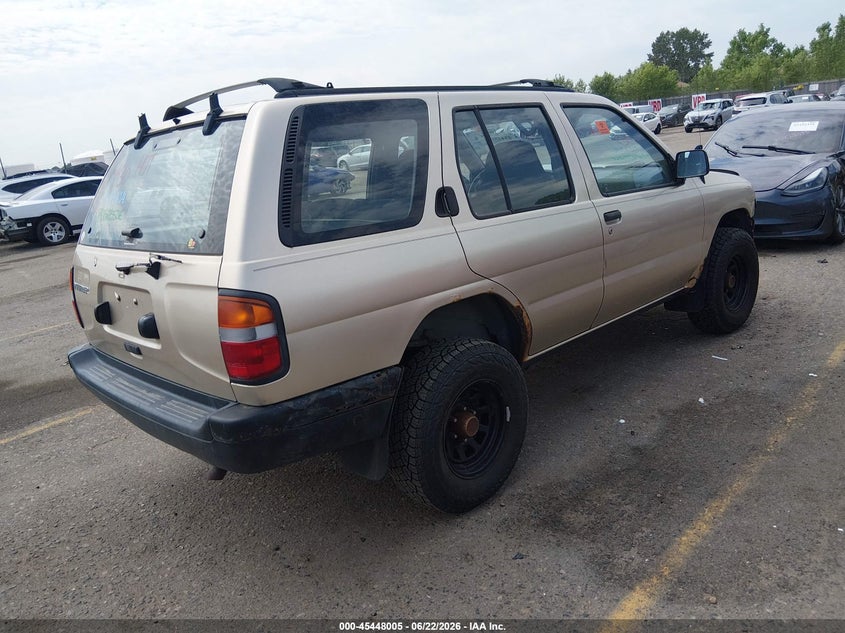 1997 Nissan Pathfinder VIN JN8AR05Y2VW153626 IAAI salvage auction — LEFT FRONT, Salvage (Colorado), sold $300 on 2026-08-01 (photo 4)