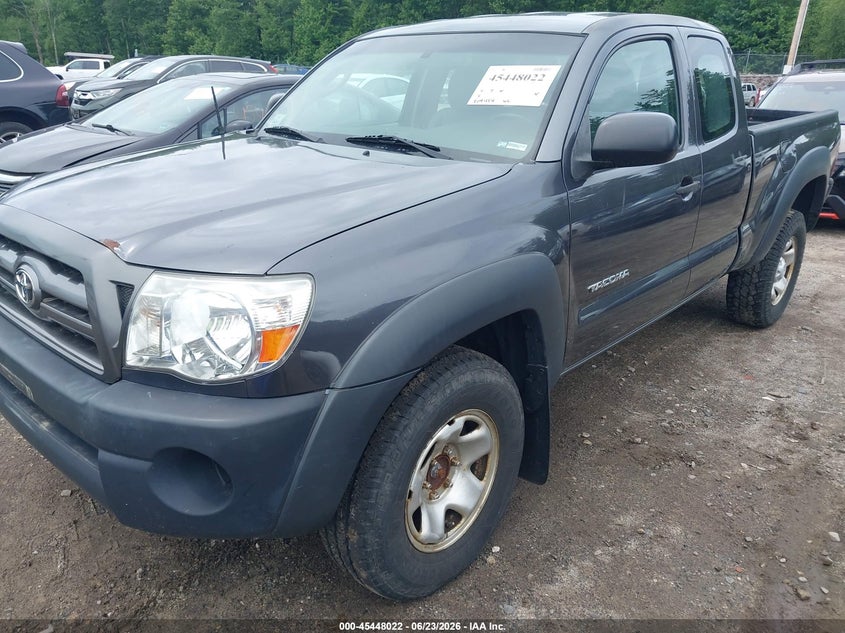 2009 Toyota Tacoma VIN 5TEUX42N09Z639361 IAAI salvage auction — FRAME DAMAGE, Clear (Massachusetts), sold $25 on 2026-07-24 (photo 2)