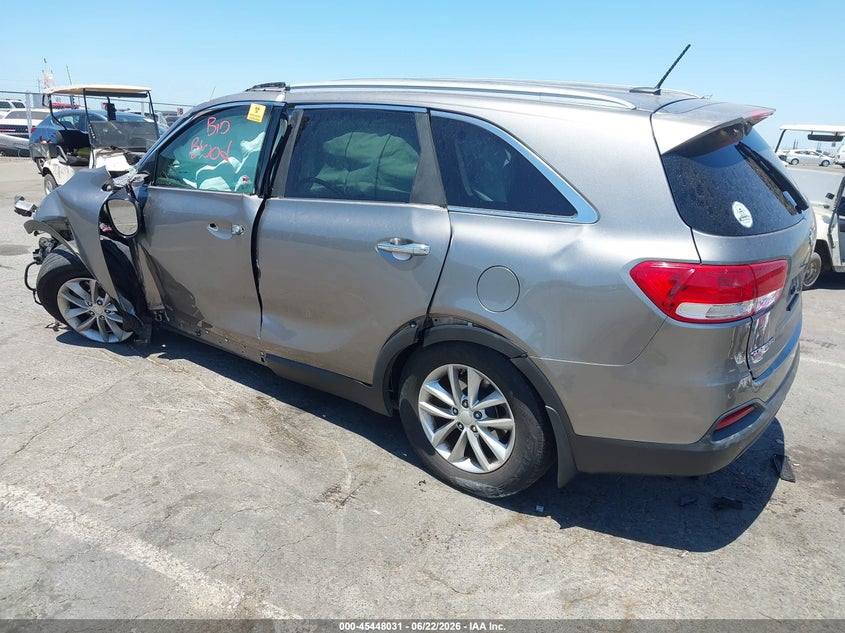 2016 Kia Sorento VIN 5XYPGDA51GG139909 IAAI salvage auction — BIO HAZARD, Non-Repairable (California), sold $275 on 2026-07-15 (photo 3)