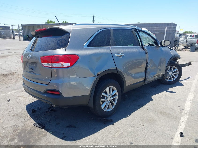 2016 Kia Sorento VIN 5XYPGDA51GG139909 IAAI salvage auction — BIO HAZARD, Non-Repairable (California), sold $275 on 2026-07-15 (photo 4)