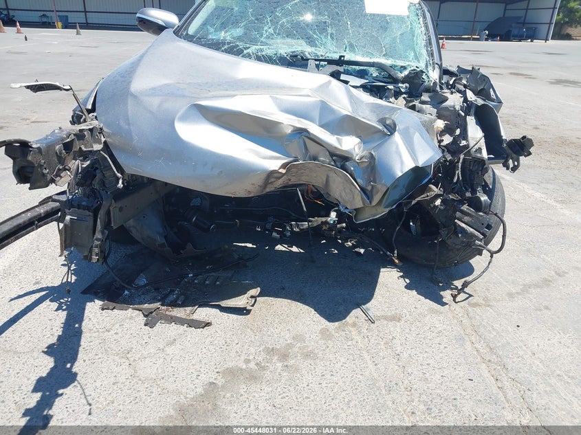 2016 Kia Sorento VIN 5XYPGDA51GG139909 IAAI salvage auction — BIO HAZARD, Non-Repairable (California), sold $275 on 2026-07-15 (photo 6)