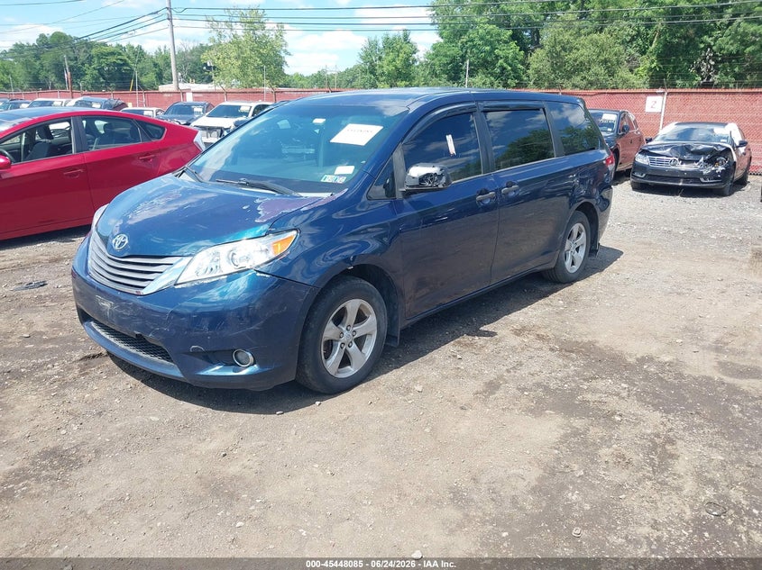 2011 Toyota Sienna VIN 5TDKA3DC7BS007748 IAAI salvage auction — NORMAL WEAR, Clear (New York), sold $1,150 on 2026-07-08 (photo 2)