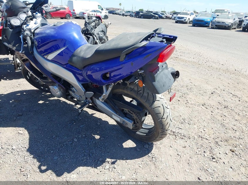 2004 Yamaha Yzf600 VIN JYA5AHE014A043705 IAAI salvage auction — NORMAL WEAR, Salvage (Arizona), sold $125 on 2026-07-28 (photo 3)