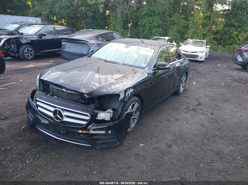 2020 Mercedes-benz E-klasse VIN W1KZF8EB6LA813670 IAAI salvage auction — FRONT & REAR, Salvage Title, sold $6,200 on 2026-07-28 (photo 2)
