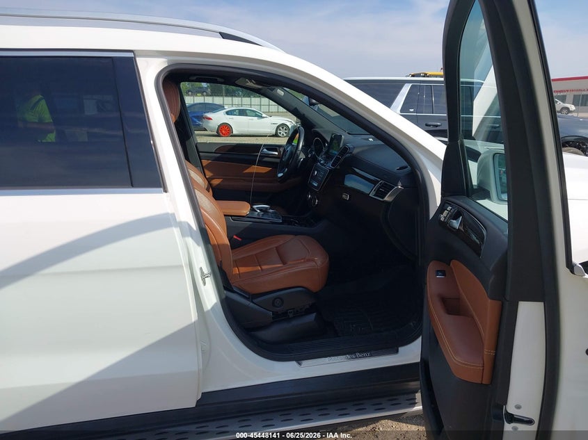 2017 Mercedes-benz Gls-klasse VIN 4JGDF6EE7HA941003 IAAI salvage auction — REAR END, Salvage Title, sold $8,700 on 2026-08-20 (photo 5)