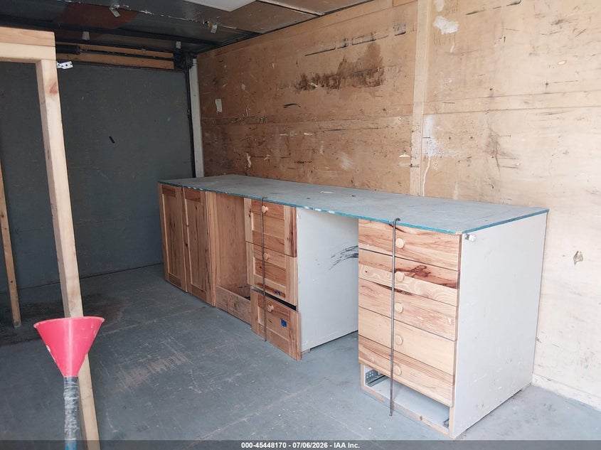 2015 Lark united Trailer VIN 571BE1623FM008606 IAAI salvage auction — ROOF, Bill Of Sale (Iowa), sold $1,100 on 2026-07-28 (photo 5)