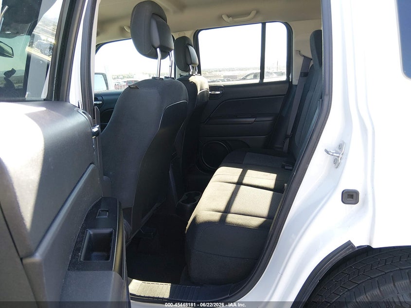 2016 Jeep Liberty (patriot) VIN 1C4NJPBA8GD588945 IAAI salvage auction — FRONT END, Salvage (Nevada), sold $800 on 2026-07-25 (photo 8)