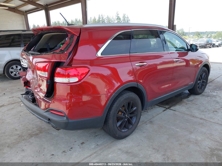 2017 Kia Sorento VIN 5XYPGDA52HG191373 IAAI salvage auction — REAR END, Bill Of Sale (Washington), sold $1,525 on 2026-07-29 (photo 4)