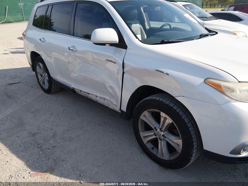 2013 Toyota Highlander VIN 5TDYK3EH7DS120572 IAAI salvage auction — RIGHT SIDE, Salvage (Kentucky), sold $3,850 on 2026-07-29 (photo 6)