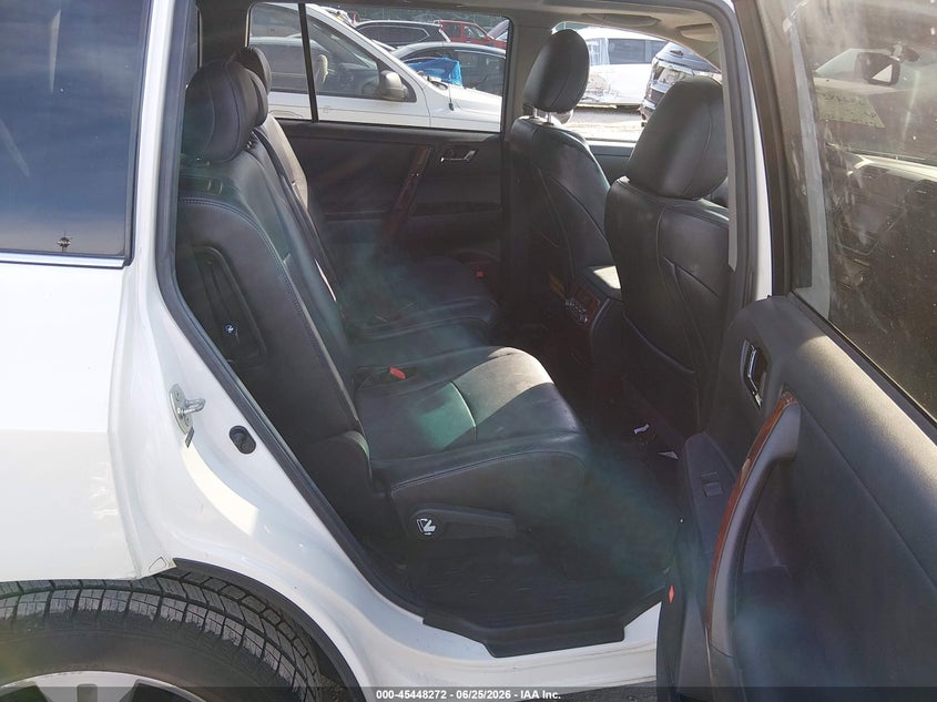2013 Toyota Highlander VIN 5TDYK3EH7DS120572 IAAI salvage auction — RIGHT SIDE, Salvage (Kentucky), sold $3,850 on 2026-07-29 (photo 8)