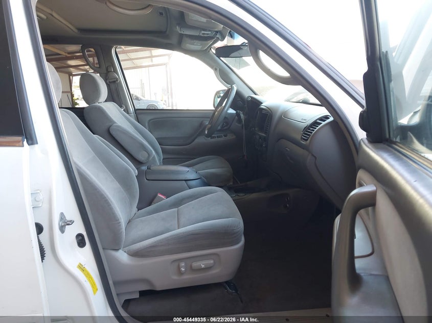 2005 Toyota Sequoia VIN 5TDZT34A75S247345 IAAI salvage auction — LEFT REAR, Salvage (California), sold $1,100 on 2026-07-30 (photo 5)