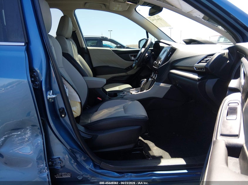 2024 Subaru Forester VIN JF2SKALC8RH485776 IAAI salvage auction — RIGHT SIDE, Salvage Title, sold $9,500 on 2026-09-01 (photo 5)