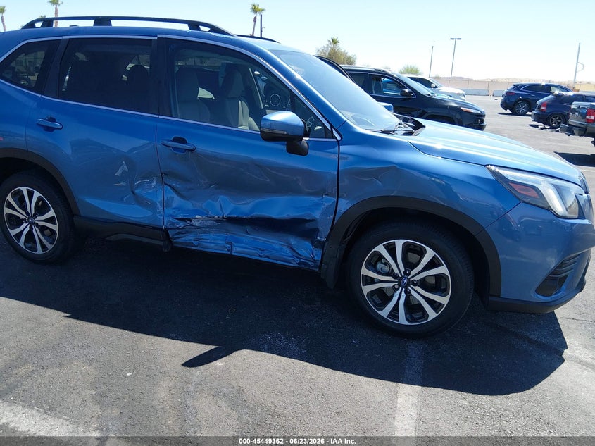 2024 Subaru Forester VIN JF2SKALC8RH485776 IAAI salvage auction — RIGHT SIDE, Salvage Title, sold $9,500 on 2026-09-01 (photo 6)