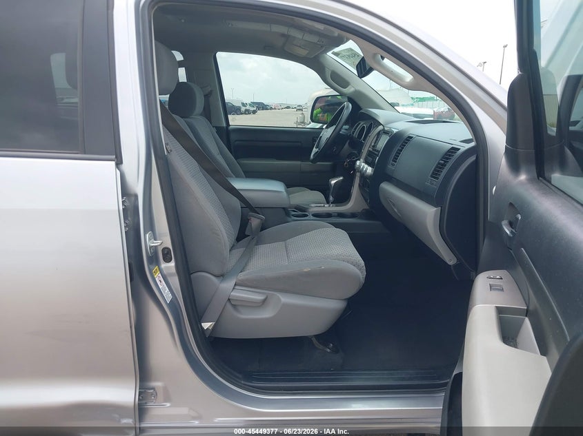 2013 Toyota Tundra VIN 5TFDW5F18DX306566 IAAI salvage auction — REAR END, Original (Texas), sold $6,000 on 2026-07-22 (photo 5)