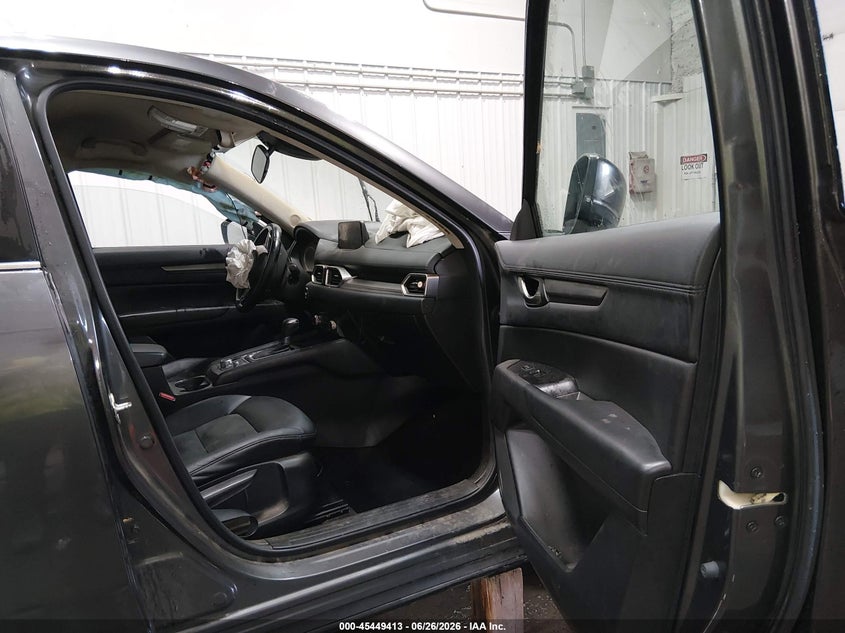 2017 Mazda Cx-5 VIN JM3KFBCL1H0202342 IAAI salvage auction — FRONT & REAR, Salvage Title, sold $625 on 2026-07-31 (photo 5)