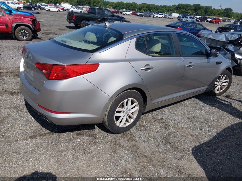 2013 Kia Optima VIN KNAGM4A73D5372928 IAAI salvage auction — NORMAL WEAR, Clear (Maryland), sold $650 on 2026-07-13 (photo 4)