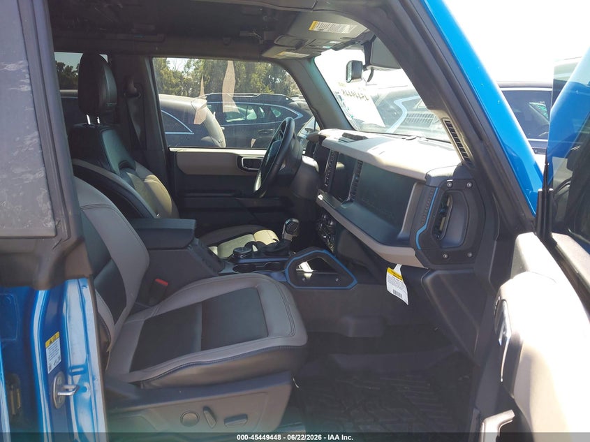 2024 Ford Bronco VIN 1FMEE2BP2RLA43601 IAAI salvage auction — LEFT & RIGHT, Salvage (Maryland), sold $14,275 on 2026-07-09 (photo 5)