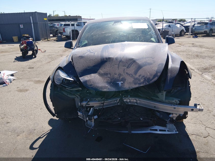 2024 Tesla Model y VIN 7SAYGDEE1RF183324 IAAI salvage auction — FRONT END, Salvage (California), sold $8,900 on 2026-08-02 (photo 6)