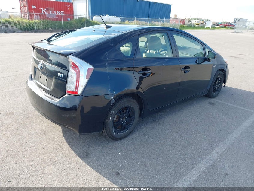 2013 Toyota Prius VIN JTDKN3DU8D1732837 IAAI salvage auction — SIDE, Salvage Title, sold $525 on 2026-07-30 (photo 4)